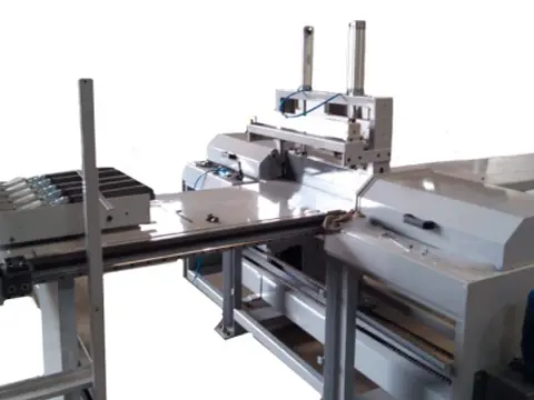 Destopador de MDF com Empurrador Automático